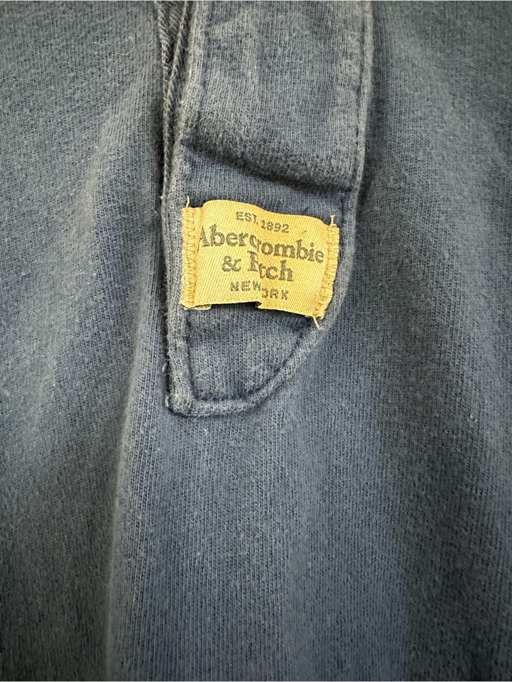Y2K Abercrombie & Fitch Navy Henley Shirt - Picture 2 of 8